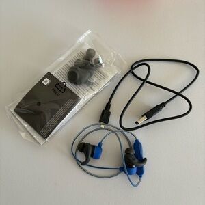JBL Reflect Mini BT In-ear Wireless Earphones